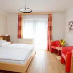 Landhotel Monichwalderhof 3*