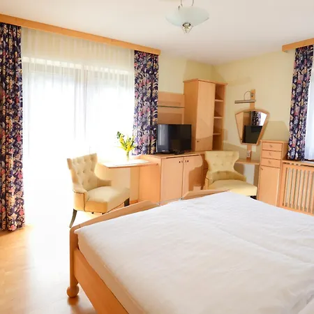 Moenichwalderhof Hotel 3*